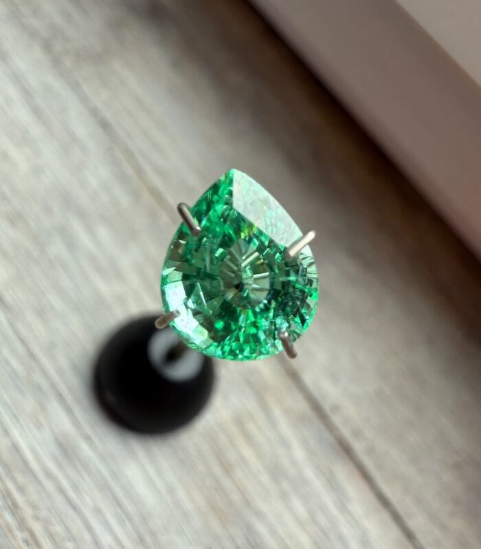 Tourmaline Paraïba de 3,397 carats